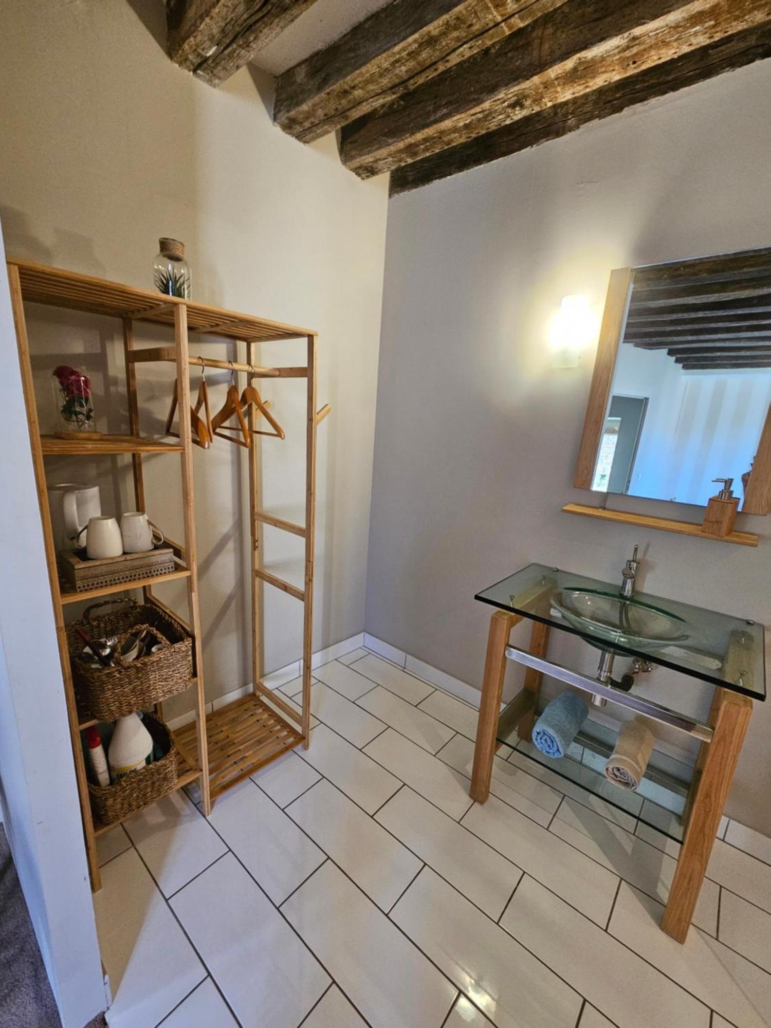 Chambre Avec Salle De Bain Hotell Donzy Exteriör bild